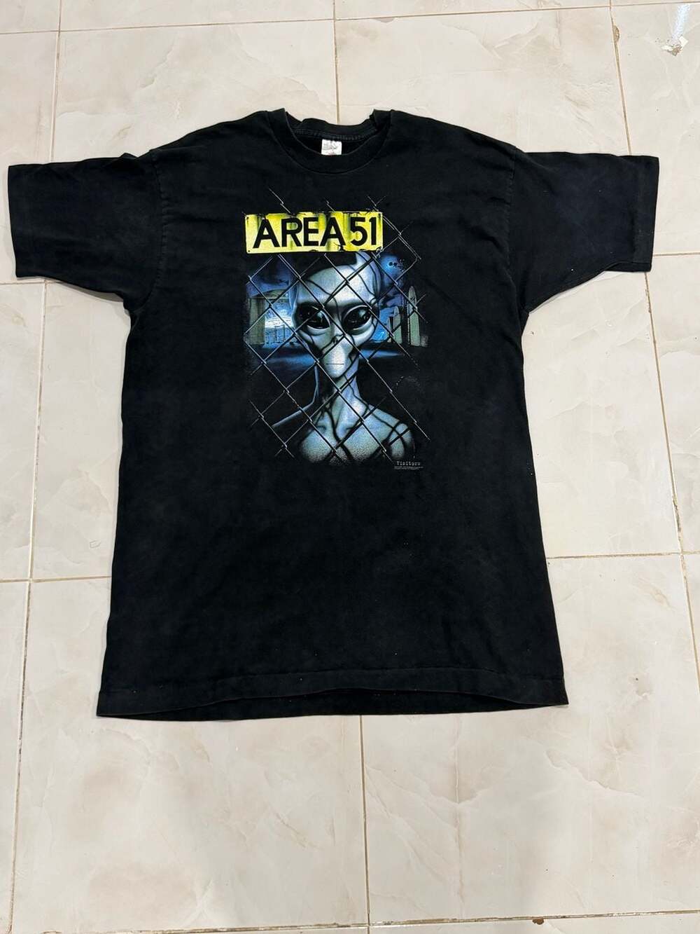 Vintage 1997 Visitors Area 51 Alien Graphic T-Shirt XXL Fruit of the Loom Black